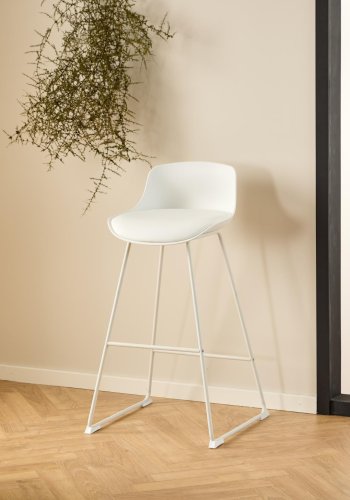ACT NORDIC Tina Barhocker, mit Rückenlehne und Fußstütze – weißes PU/Polypropylen und weißer Stahl