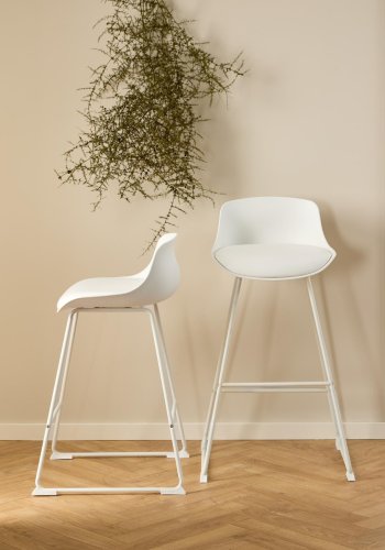 ACT NORDIC Tina Barhocker, mit Rückenlehne und Fußstütze – weißes PU/Polypropylen und weißer Stahl