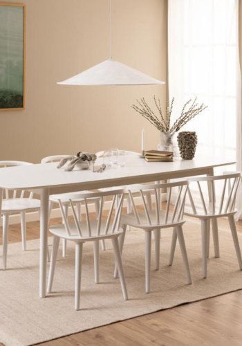 ACT NORDIC Ida Esszimmerstuhl, mit Armlehnen – weißes Kautschukholz