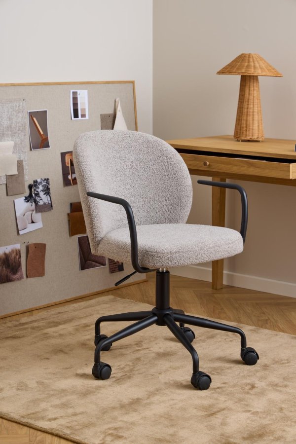 ACT NORDIC Patricia Schreibtischstuhl, mit Armlehnen, Rollen, Drehfunktion – beiger Stoff und schwarzer Stahl