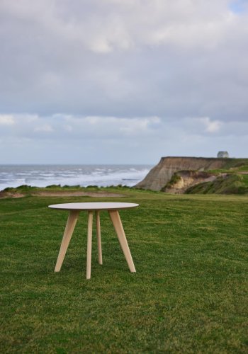 ACT NORDIC Townsville Esstisch, rund, weiß pigmentiertes Eichenfurnier und weiß pigmentierte Eiche (100)