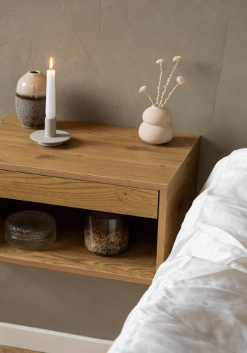 ACT NORDIC Cholet veggmontert nattbord, med 1 hylle og 1 skuff - matt vill eik grovpapp (50x35)