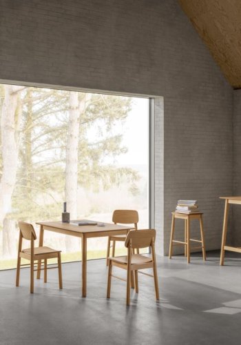 ACT NORDIC Barlow spisebord - mat eg acryllak egefiner og mat bejdset eg acryllak gummitr (120x80)