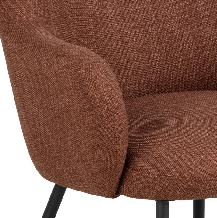 ACT NORDIC Spencer Loungesessel mit Armlehnen – Terrakotta-Stoff und schwarzer Stahl