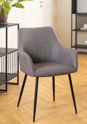 ACT NORDIC Lizzy Esszimmerstuhl, mit Armlehnen und Reißverschluss – hellgraubrauner Stoff und schwarzer Stahl