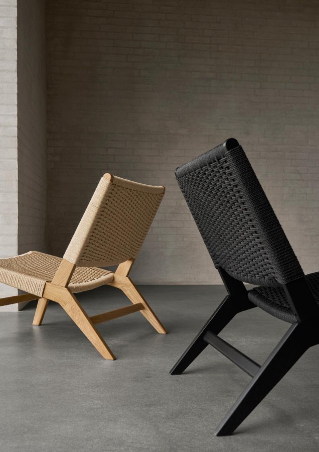 ACT NORDIC Carson lenestol - matt svart papirkurv med vevd mnster og matt svart NC-lakkert eik