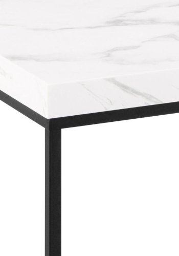 ACT NORDIC Barossa Couchtisch, rechteckig – weißer Carrara-Marmor, raues Melamin und schwarzer Stahl (110 x 55)