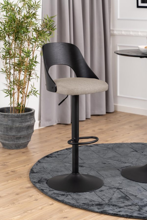 ACT NORDIC Lucy Barhocker, mit Rückenlehne, Fußstütze, Drehfunktion - Sandstoff und schwarzes Eichenfurnier/Stahl