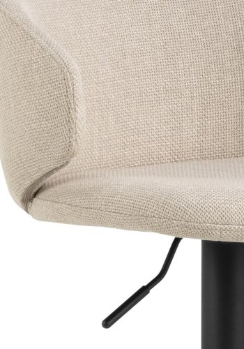 ACT NORDIC Ella Barhocker, mit Rückenlehne, Armlehnen, Fußstütze und Drehfunktion – beiger Stoff und schwarzer Stahl