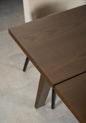 ACT NORDIC A-Line spisebord, m. udtrk - rgfarvet egefiner (200x95)