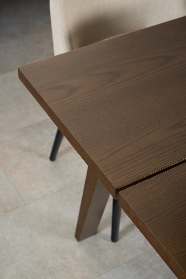 ACT NORDIC A-Line spisebord, m. udtrk - rgfarvet egefiner (200x95)