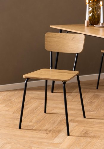 ACT NORDIC Peru Esszimmerstuhl – mattes Wildeichen-Melamin und mattschwarzer Rohstahl