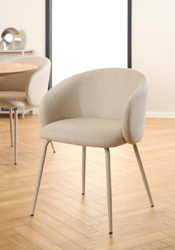 ACT NORDIC Eleanor Esszimmerstuhl, mit Armlehnen – beiger Stoff und grauer Stahl
