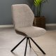 ACT NORDIC Aura Esszimmerstuhl, mit Drehfunktion – beiger Stoff und schwarzer Stahl