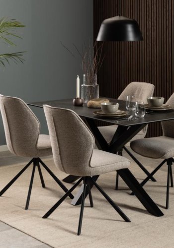 ACT NORDIC Aura Esszimmerstuhl, mit Drehfunktion – beiger Stoff und schwarzer Stahl