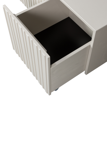 NY DJUPDAMMAD VNINGSBÄNK I FURU [fsc]