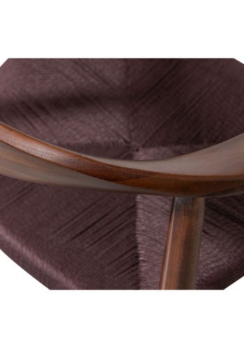 WOOOD EMBRACE SPISESTOL MED KUNSTMATSETE MRK BRUN