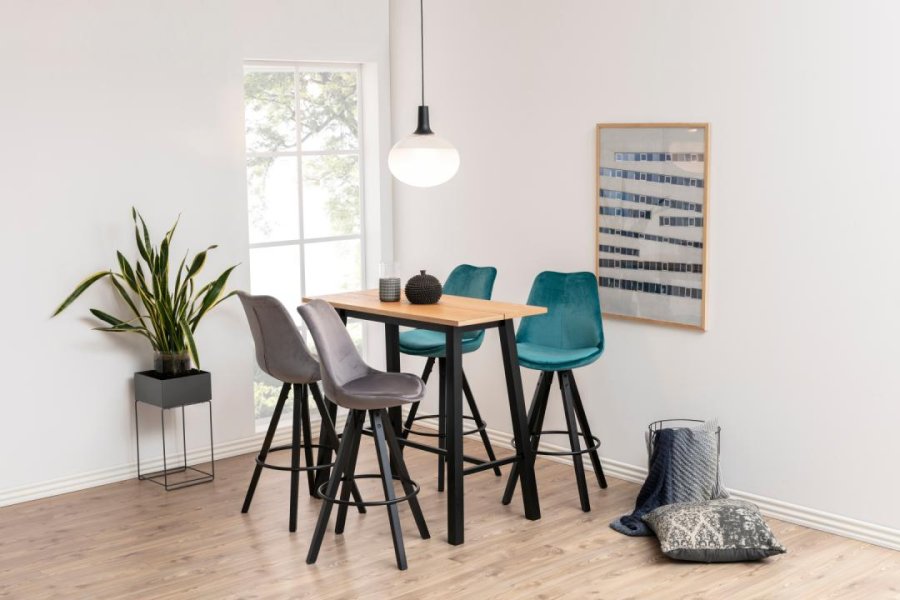 ACT NORDIC Chara rektangulrt barbord, Plate i vill eik oljet eikefiner, Stativ i matt svart NC lakk eikefiner med fotsttte og planker, 117x58x105 cm