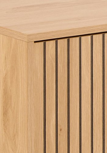 ACT NORDIC Jaipur TV-Tisch, Platte, Rahmen und 3 Tren aus Melamin in rauer Eiche, Rahmen aus mattschwarzem, rauem, pulverbeschichtetem Stahl, 176,4 x 40 x 45 cm