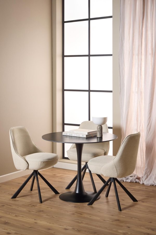 ACT NORDIC Carlton spisestuestol, Apia stoff beige 453, 4-stjerners understell mattsvart, grovt pulverlakkert stl med svingfunksjon og pocketfjrer, eske med 2 stk.