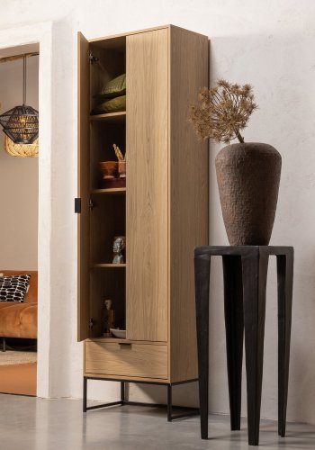 WOOOD Silas skp, med 2 dörrar, 3 hyllor och 1 lda - ekmelamin och svart metall