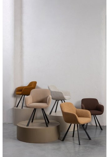 WOOOD Juno spisebordsstol, m. armln - natur mesh og sort metal