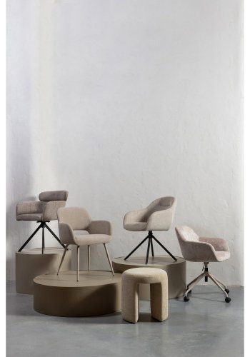 WOOOD Grant-Jaki spisebordsstolen, m. armln - sand polyester og sort metal