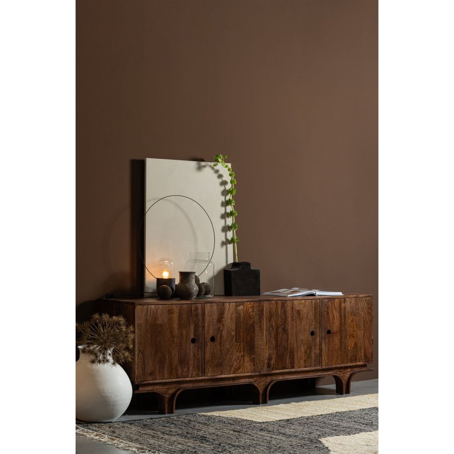 WOOOD STAES SKÄNK MED 4 DÖRRAR I MANGOTRÄ I VALNÖT