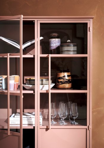 WOOOD Exhibit vitrineskab, m. 2 lger og 4 hylder - glas og brun metal