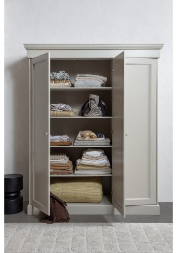 WOOOD OLIVIA HYLLSET FÖR GARDEROB I FURU [fsc]