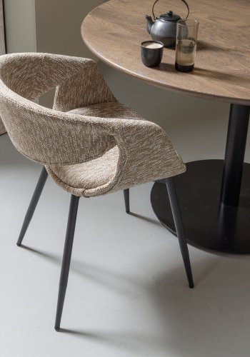 WOOOD Yossi spisebordsstol, m. armln - sand polyester og sort metal