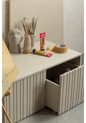 NY DJUPDAMMAD V�NINGSB�NK I FURU [fsc]