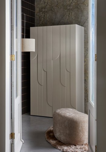 WOOOD RAIN OPPBEVARINGSSKAP MED 2 DRER I FURU [fsc]