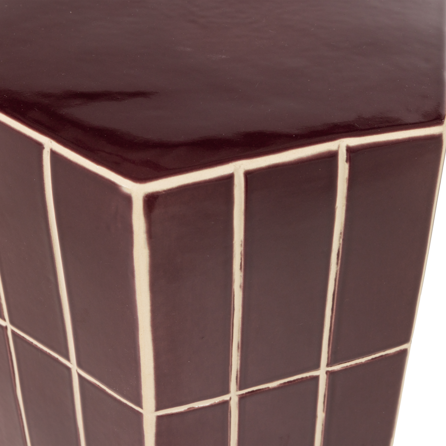 WOOOD Plus dekorativt sidebord 42x30x26 cm keramikk lilla