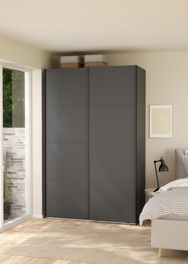 TVILUM Bergamo Garderob med 2 skjutd&ouml;rrar 140 x 220 cm - Paket