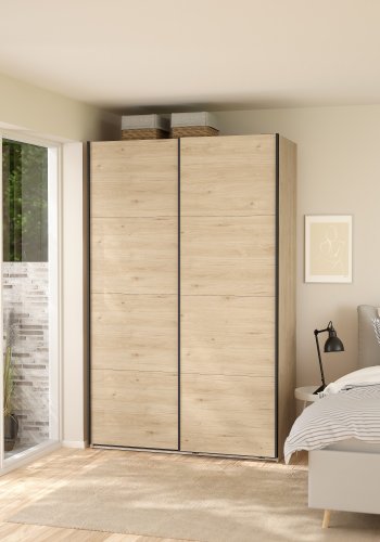 TVILUM Bergamo Garderobe med 2 skyved�rer 140 x 220 cm - Pakke