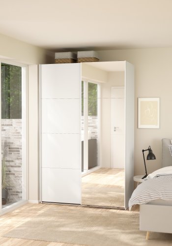 TVILUM Bergamo Garderob med 1 skjutd�rr + 1 skjutd�rr med spegel 140 x 220 cm - Paket