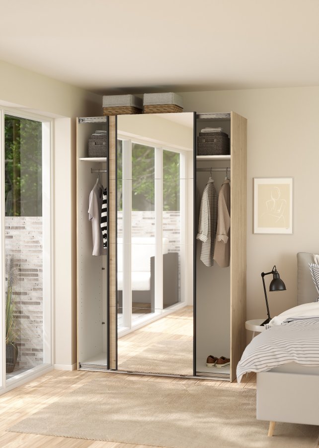 TVILUM Bergamo Garderob med 1 skjutd&ouml;rr + 1 skjutd&ouml;rr med spegel 140 x 220 cm - Paket