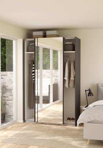 TVILUM Bergamo Garderob med 2 skjutd�rrar och spegel 140 x 220 cm - Paket