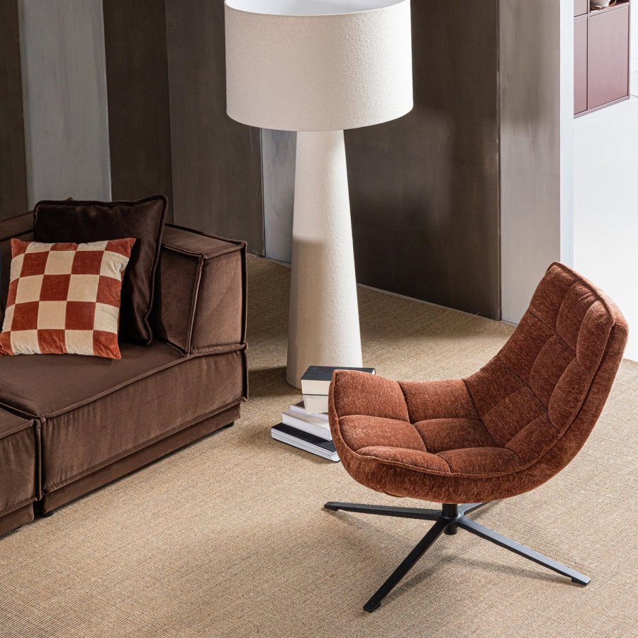 WOOOD Maudi dreibar lenestol Chenille struktur brun