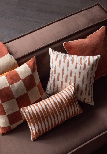 WOOOD Zena Kuddar Velour Rosa/Rostbrun - Set om 4