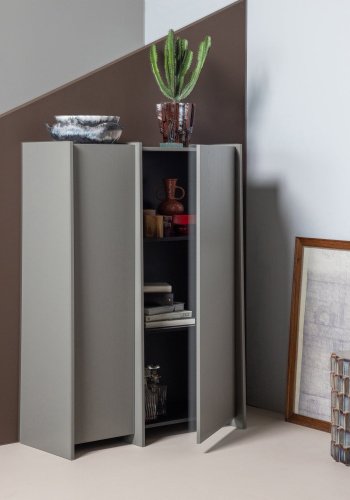 WOOOD Brock sk�p med 2 d�rrar, askfaner, varmgr� [Fsc]
