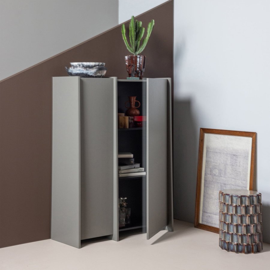 WOOOD Brock-skap med 2 d�rer, askefiner, varm gr� [Fsc]