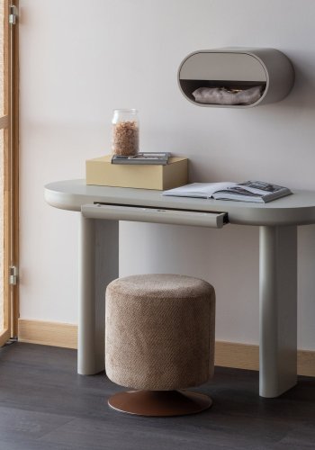 WOOOD Islen puff med svingbar fot Boucl&eacute; brun