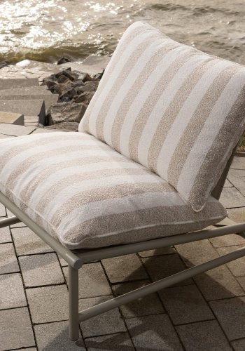 WOOOD Elvo Tr�dg�rdsstol Aluminium Randig Vit/Sand