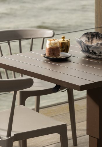 WOOOD Tesso h�ydejusterbart hagebord aluminium brun