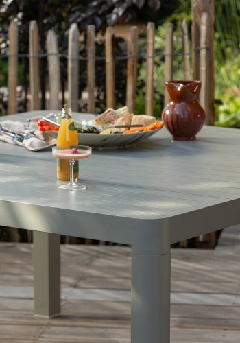 WOOOD Ovara uttrekkbart hagebord aluminium sand