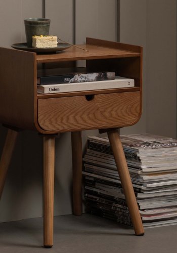 WOOOD Nils nattbord/sidebord i tre naturfarget [Fsc]