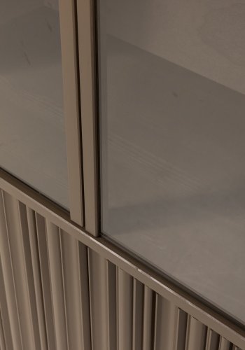 WOOOD Nova Lavt Vitrineskap Furu Tr�ffelbrun [Fsc]