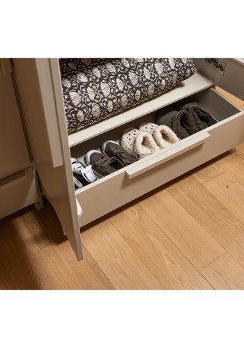 WOOOD Pure garderob med 2 d�rrar i doft av split fur [Fsc]